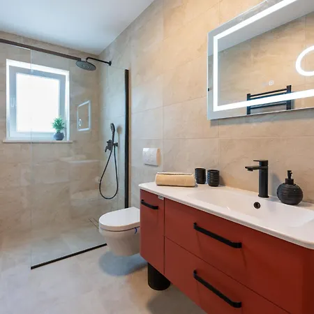 Luni By Interhome Matulji