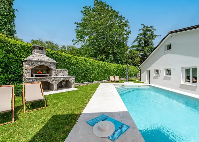 Vakantiehuis Luni By Interhome