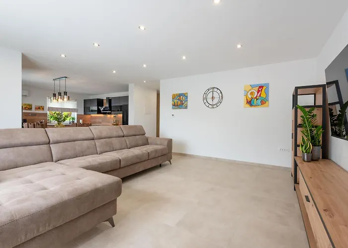 Luni By Interhome Vakantiehuis Matulji